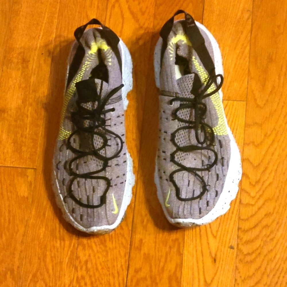Nike Air Space Hippie 04. Gray. 10.5 Men 12 Women